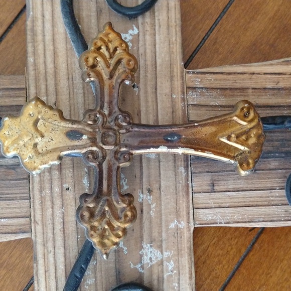 Decorative Rustic Cross - Picture 3 of 6